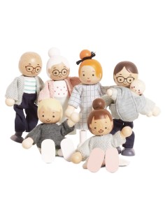 LA FAMILLE DE POUPÉES