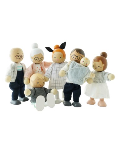 LA FAMILLE DE POUPÉES