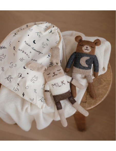 Doudou lapin salopette olive | Main Sauvage x Organic Zoo