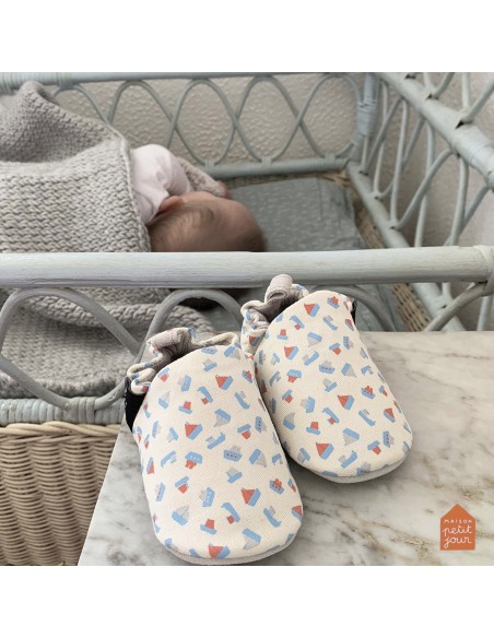 MES PREMIERS CHAUSSONS 12-18 MOIS LES BATEAUX