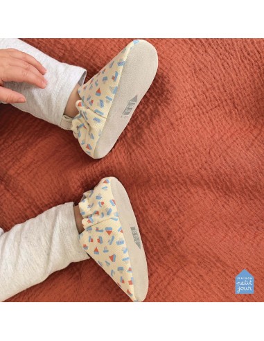 MES PREMIERS CHAUSSONS 3-6 MOIS LES BTEAUX