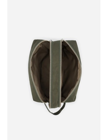 Charonne la trousse de toilette