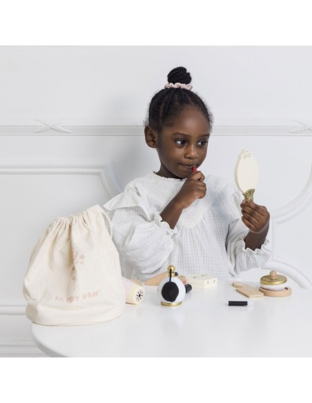TROUSSE DE BEAUTÉ DES STARS