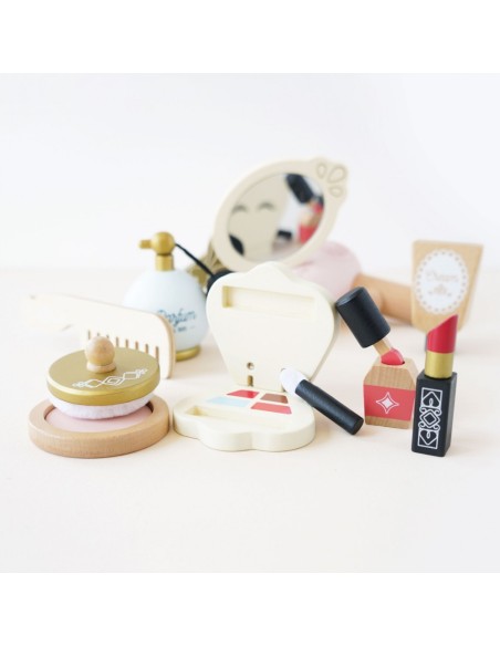 TROUSSE DE BEAUTÉ DES STARS